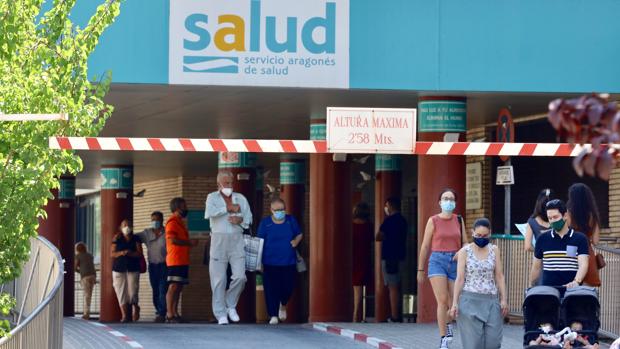 Zaragoza despliega sus primeras brigadas para vigilar a los aislados por el Covid