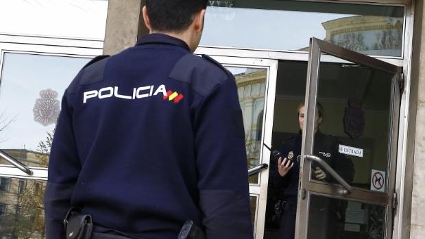 La Policía Nacional detiene a 15 personas y desmantela dos organizaciones de trata de personas