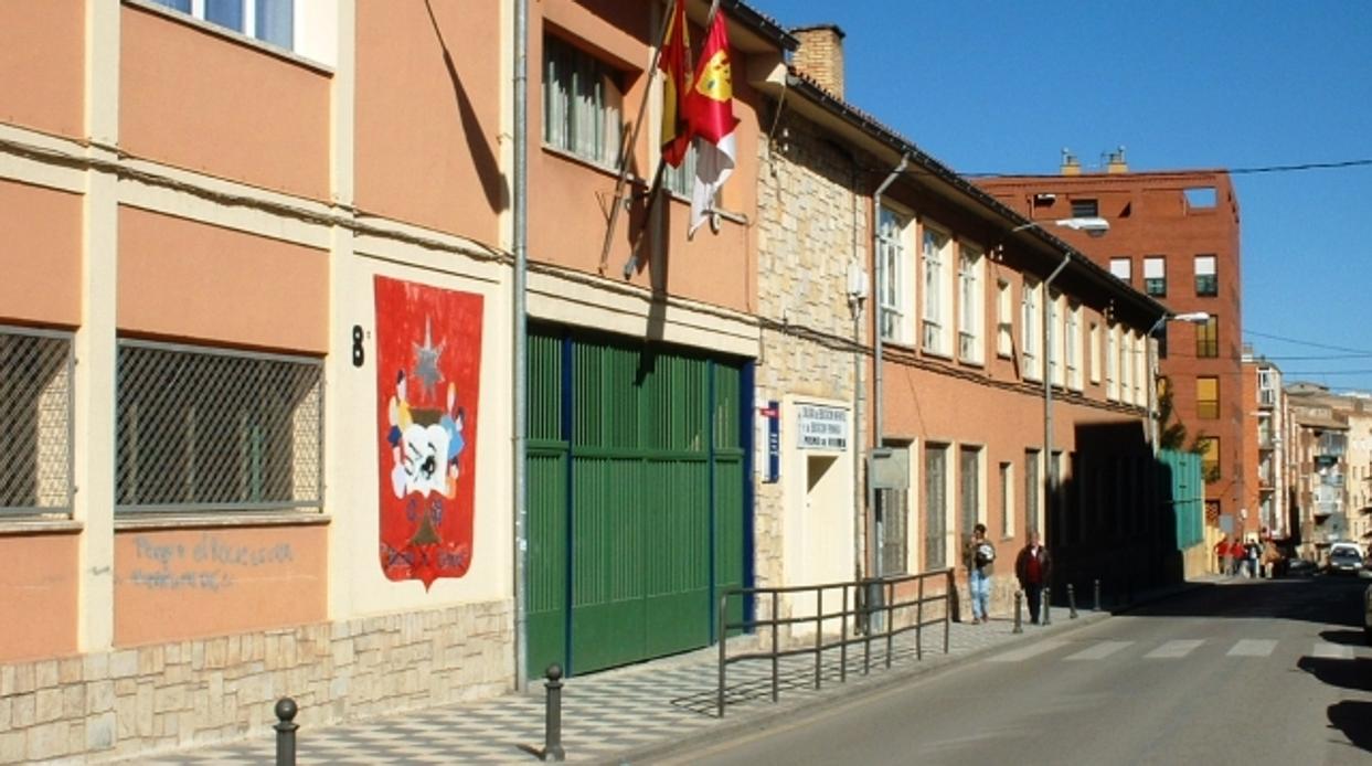 Uno de los colegios de la ciudad de Cuenca