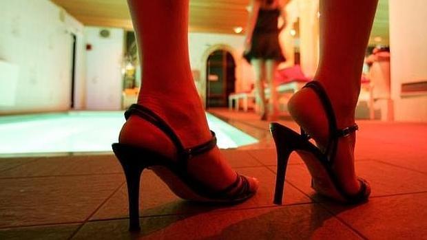 IU pide el cierre de locales, pisos y chalets en los que se ejerza la prostitución en Toledo