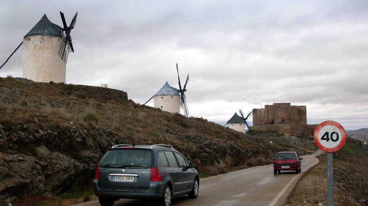 Molinos en el cerro Calderico