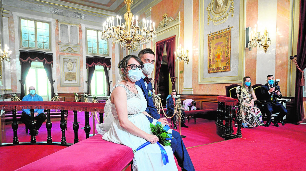Una boda, durante la pandemia del Covid-19, en Alcalá de Henares