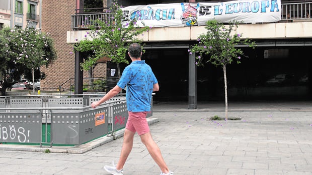 Colau «legaliza» a sus antisistema