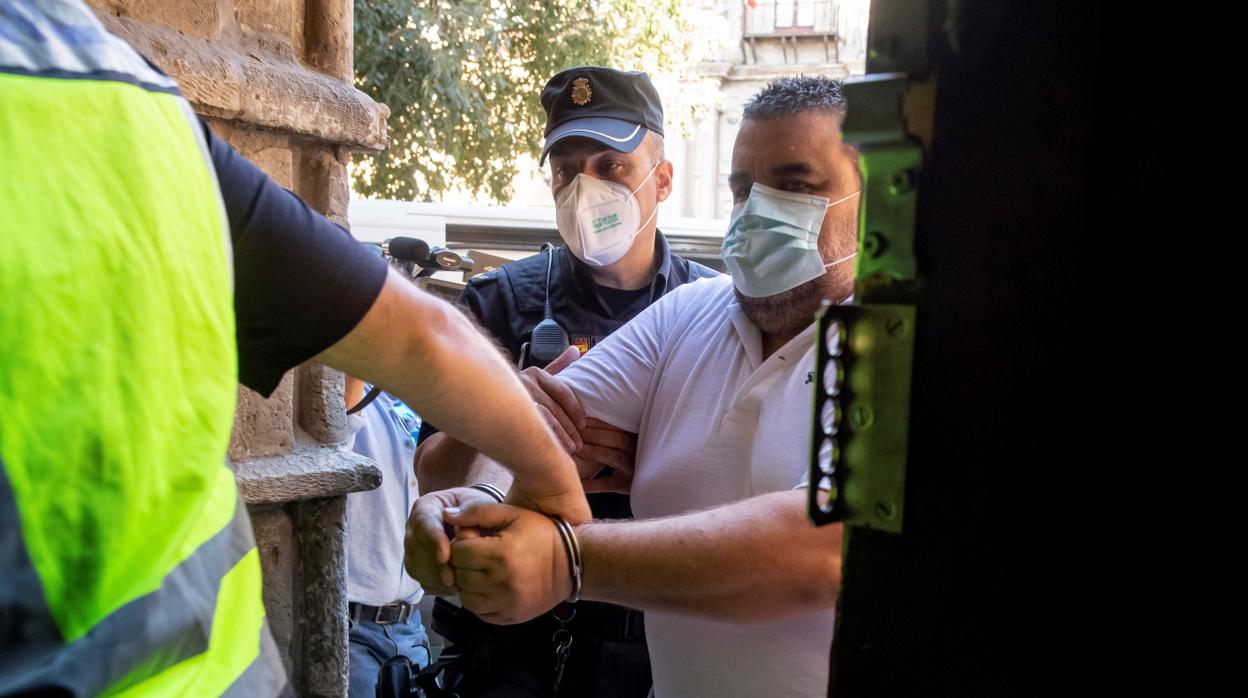 José Rafael García, el primer día del juicio, a su llegada a la Audiencia de Toledo