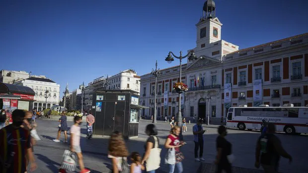 Almeida blindará la Puerta del Sol, Chueca y Tirso de Molina con cámaras de vigilancia