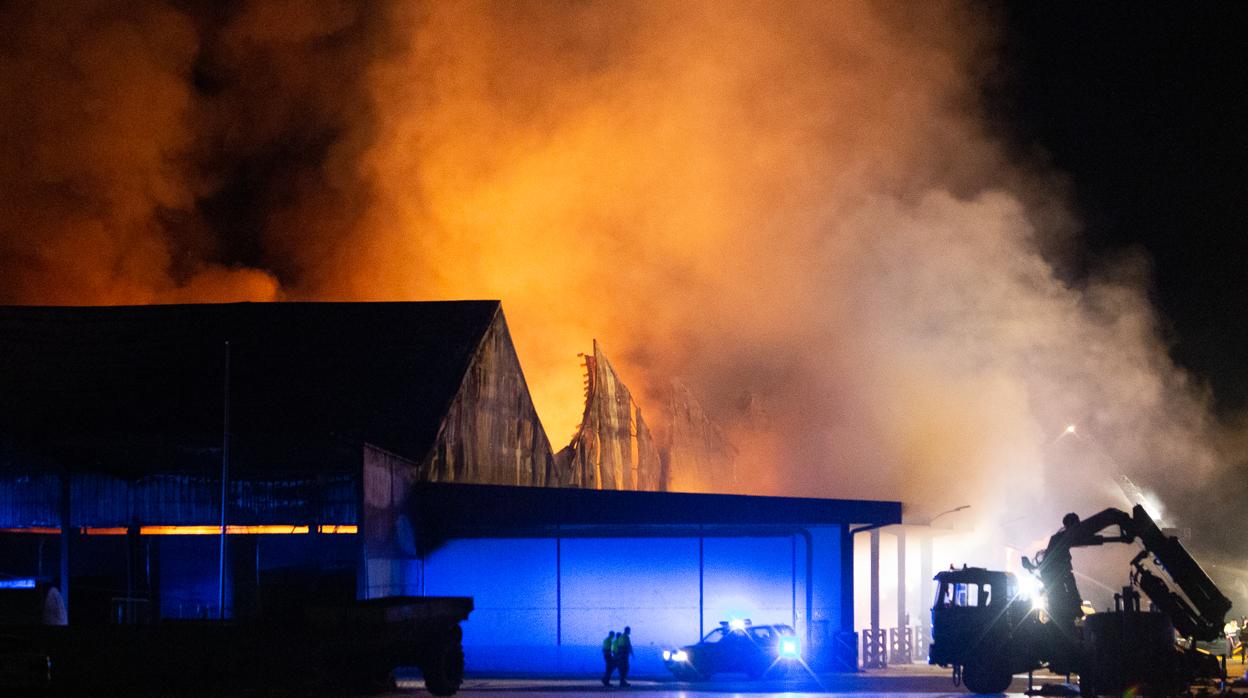 Incendio de las naves de Cobadu en Zamora