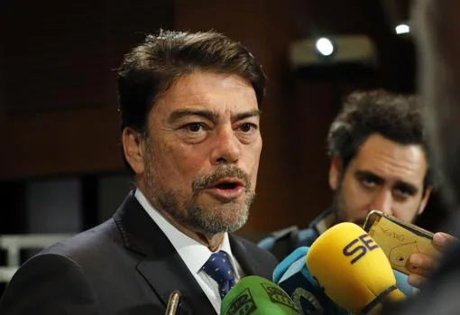El alcalde de Alicante, Luis Barcala