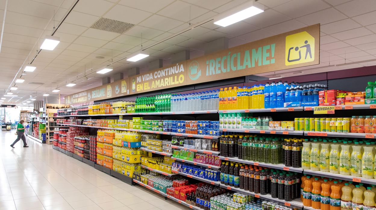 Imagen de la primera tienda 6.25 de Mercadona situada en Valencia