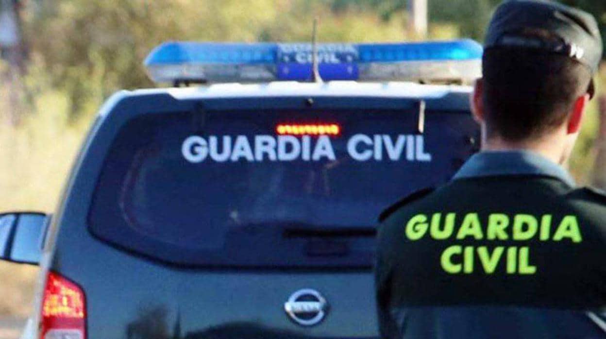 Atropella con su todoterreno a un hombre de 37 años en Coca (Segovia) y se da a la fuga