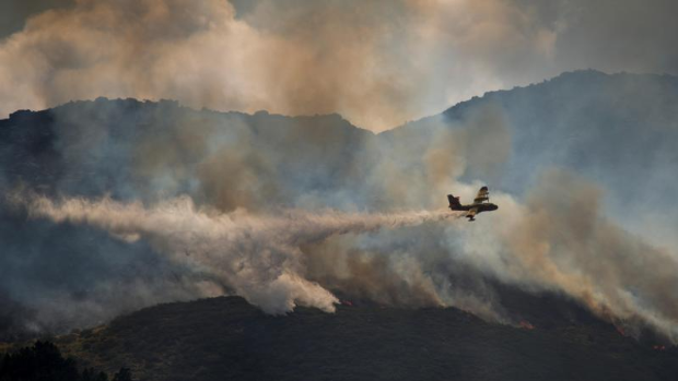 Evolucionan favorablemente los 8 incendios activos en Orense tras 9.000 hectáreas quemadas