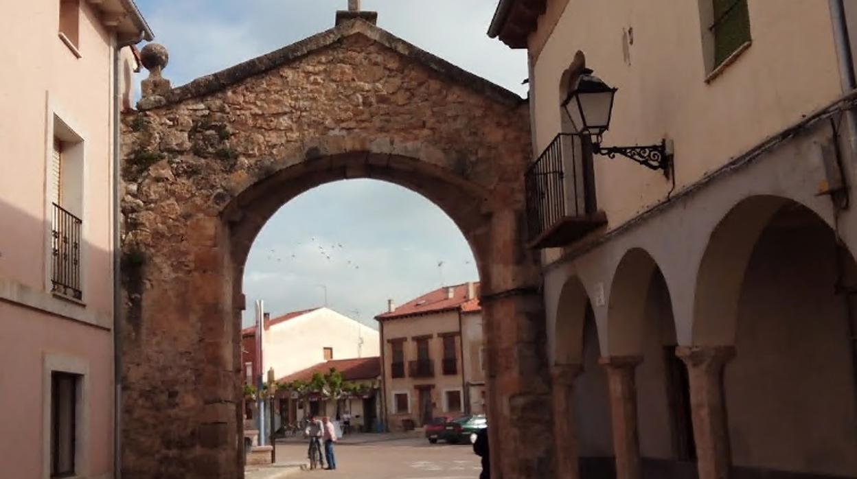 Una de las calles del municipio vallisoletano de Pesquera de Duero