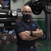 José Ángel Montejo, en su taller de Florencio García