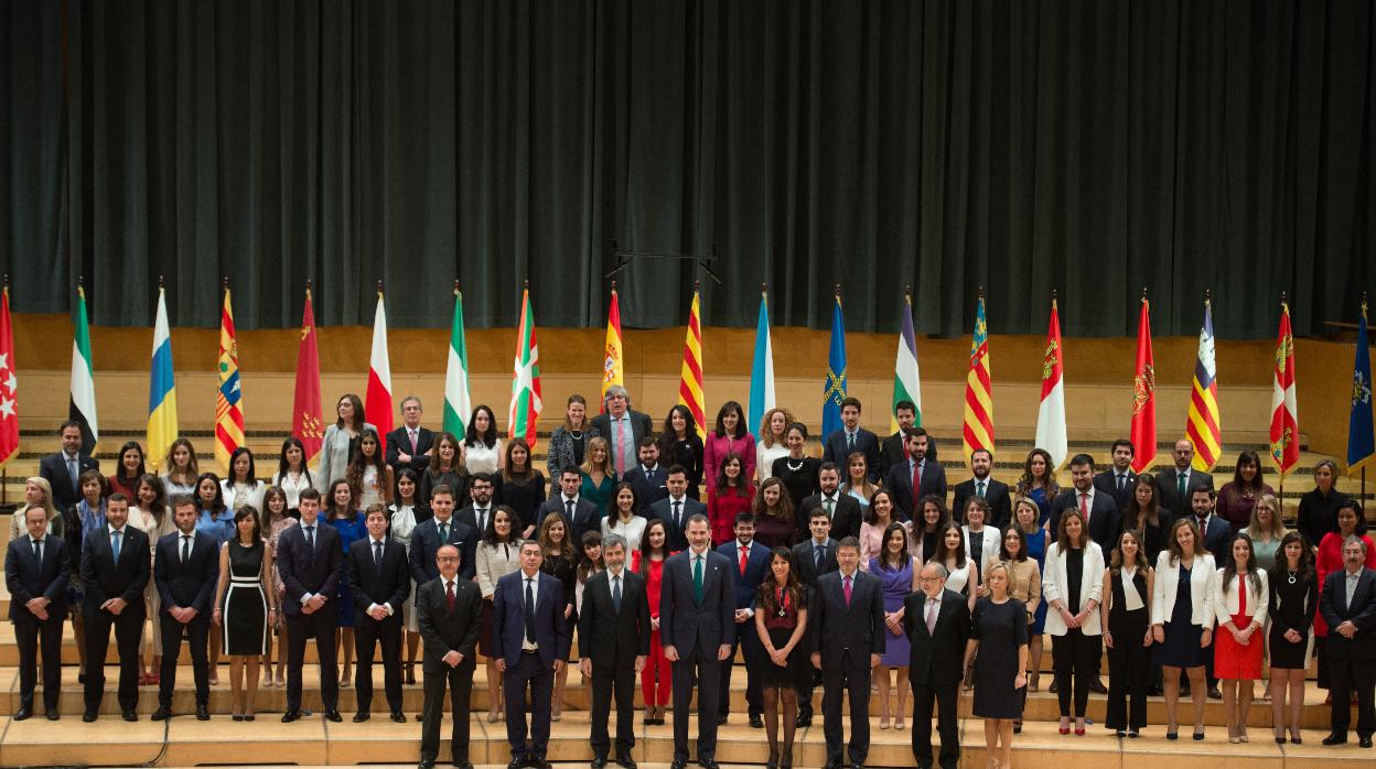 Don Felipe, en la entrega de diplomas a los jueces en 2018 en Barcelona