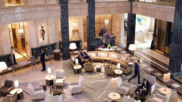 El Hotel Four Seasons de Madrid abre sus puertas