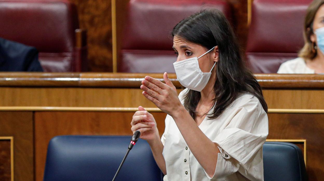 La ministra de Igualdad, Irene Montero, en el Congreso