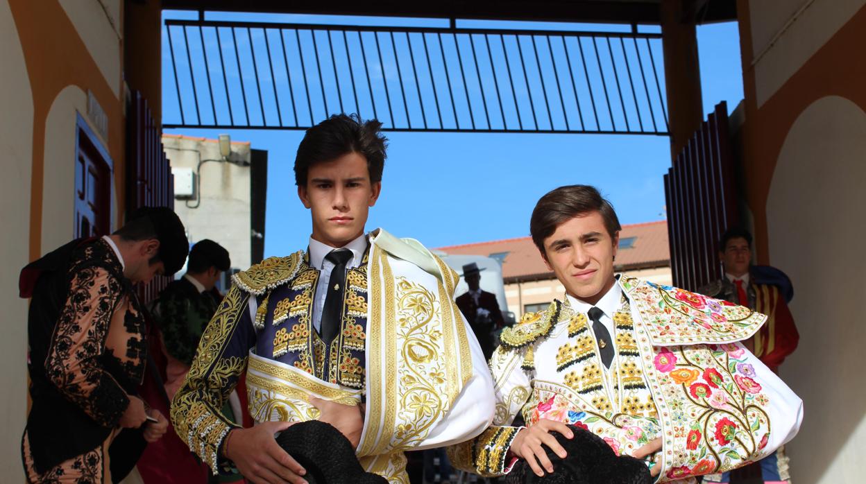 Alejandro Peñaranda y Marcos Linares antes del paseíllo