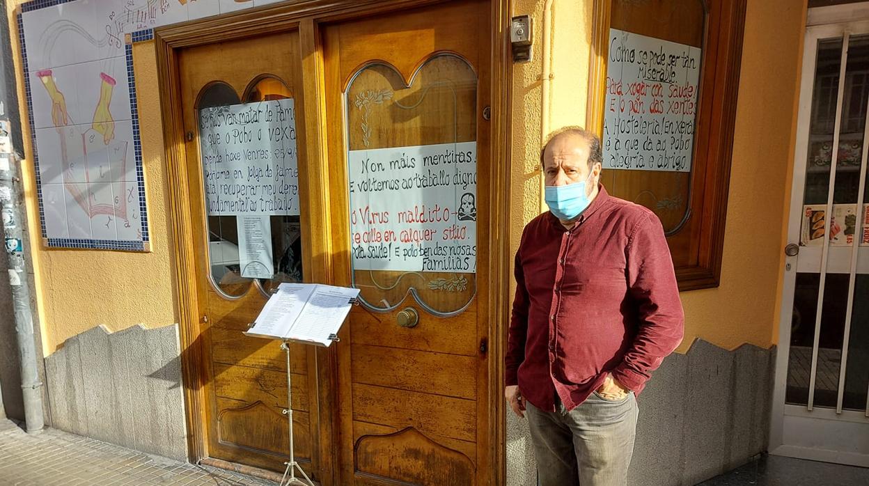 Lolo Villaverde, propietario de un pub en huelga de hambre