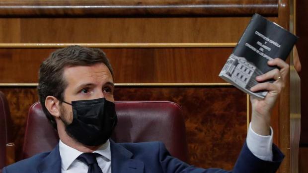 El PP ve «normalidad democrática» en los relevos y no cederá a la presión