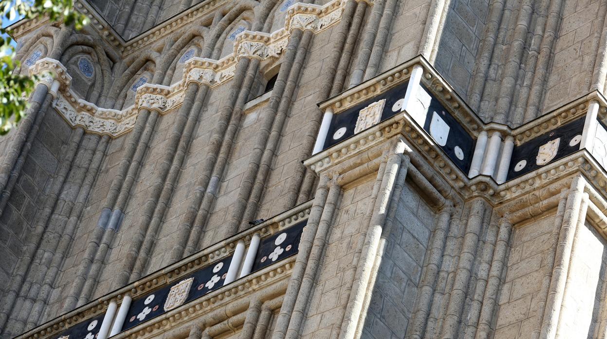 Detalles que han recuperado su belleza tras lal restauración de la torre de la catedral