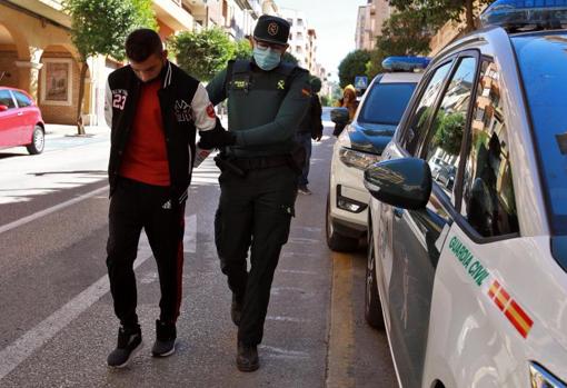 Uno de los detenidos por la violación grupal a una niña de 14 años en L'Ollería