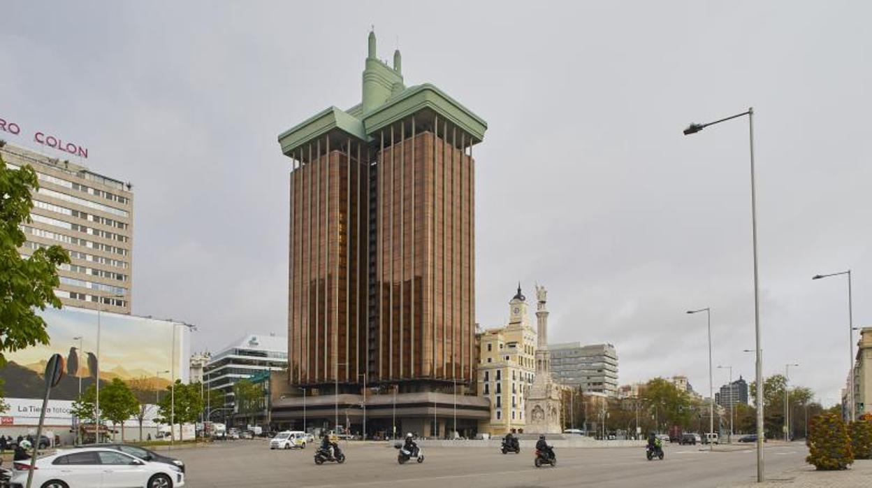 Las Torres Colón, en la plaza homónima