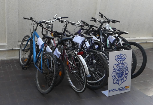 Varias de las bicicletas incautadas en la operación policial