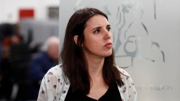 La Audiencia de Madrid archiva la querella de Irene Montero contra las caceroladas frente a su casa