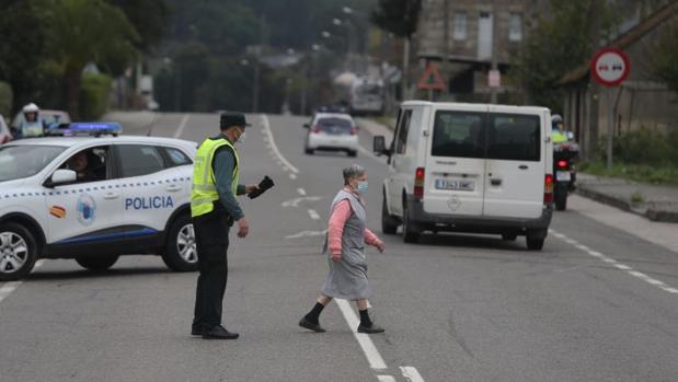 Orense reduce a 86 los nuevos contagios y Galicia acorta el incremento en casi un centenar