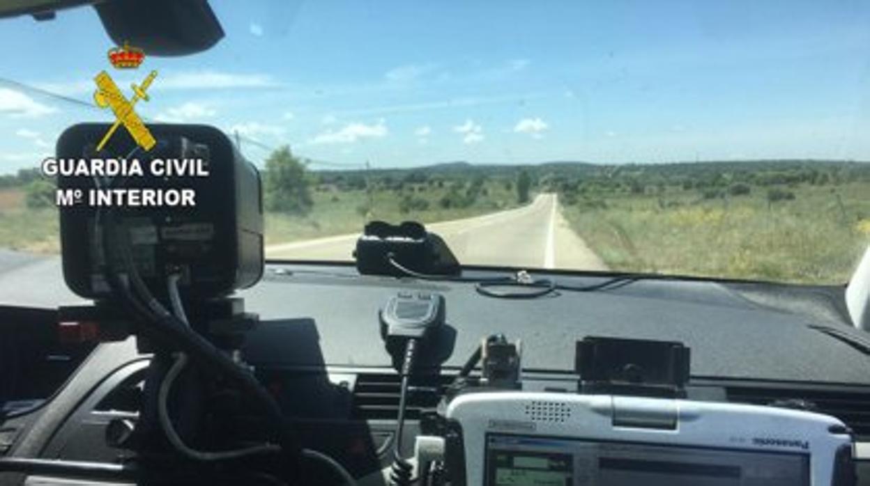 Cazado por conducir con su coche a 185 km/h por una carretera de Guadalajara