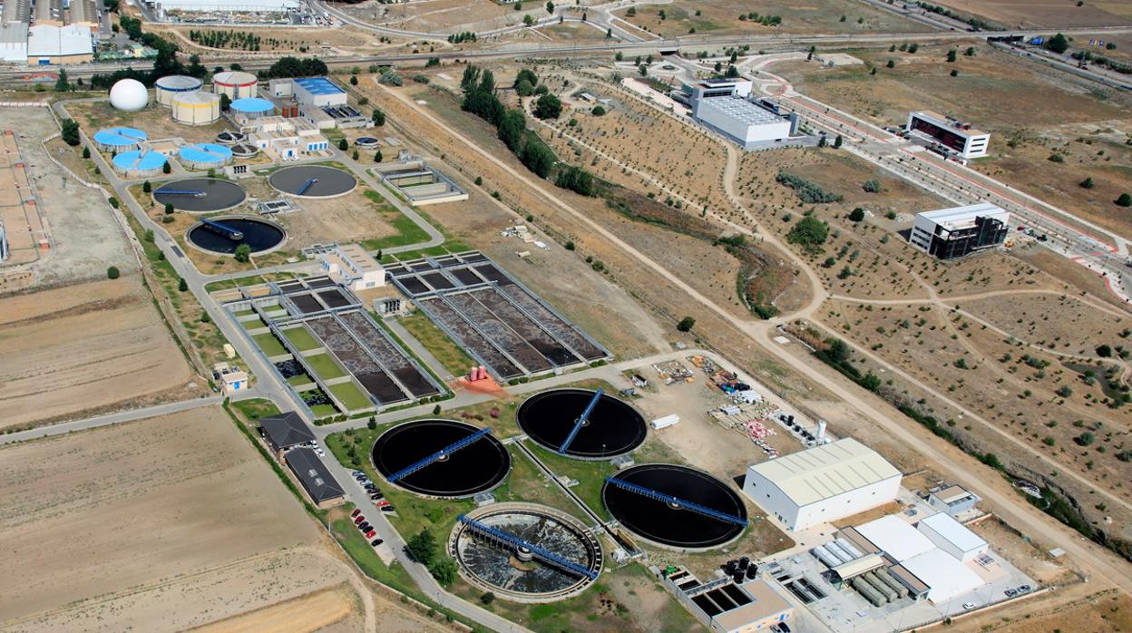 Planta de tratamiento de aguas residuales del Canal de Isabel II, en Pinto