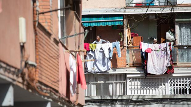 Inhabilitado un edil socialista por contratación irregular en uno de los barrios más pobres de Barcelona