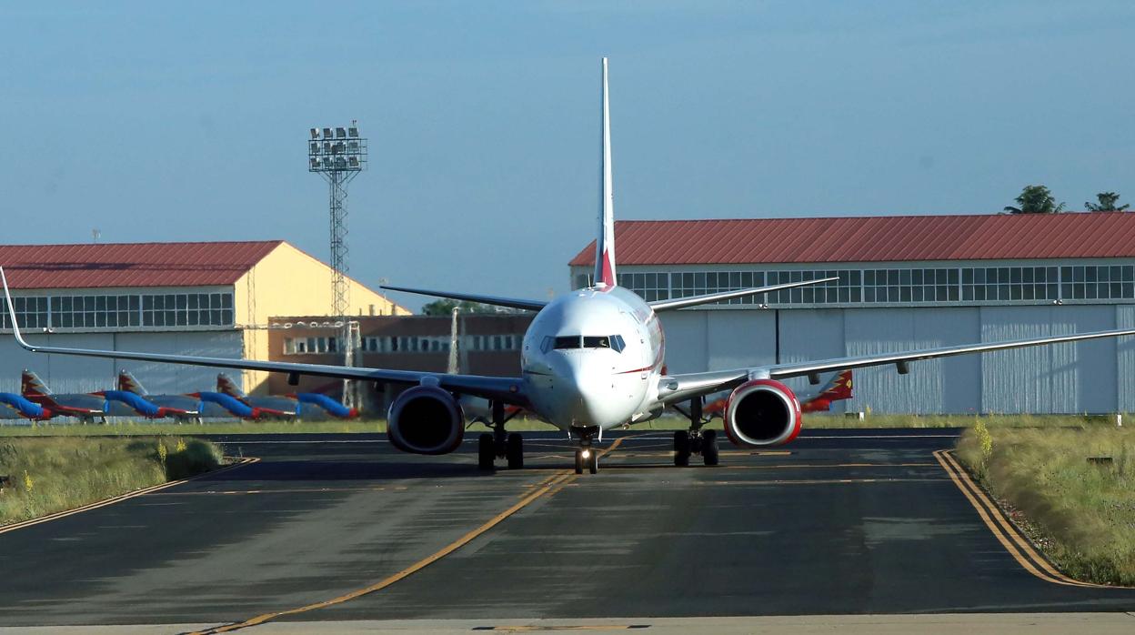 Avión en Villanubla (Valladolid)