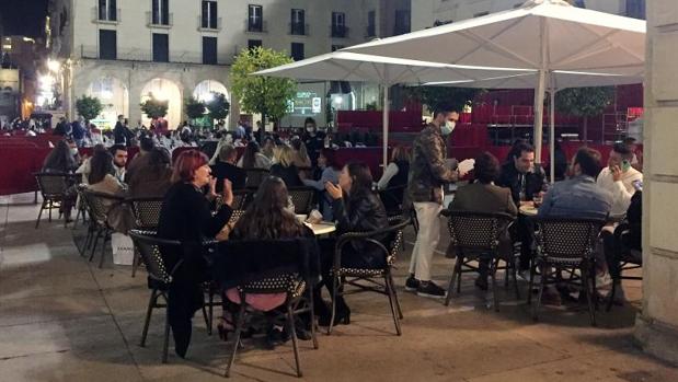 Estado de alarma en Alicante: fuerte dispositivo policial para evitar fiestas de Halloween por el coronavirus