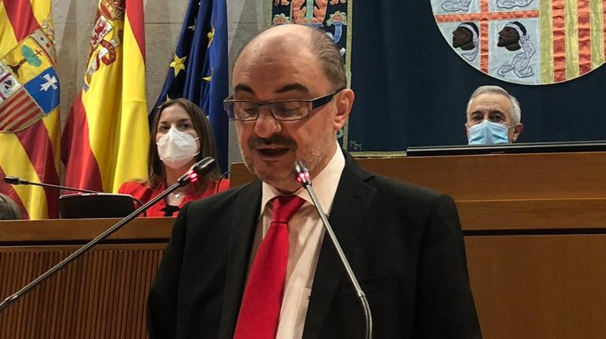 El presidente de Aragón y líder regional del PSOE, Javier Lambán, durante su discurso ante las Cortes regionales