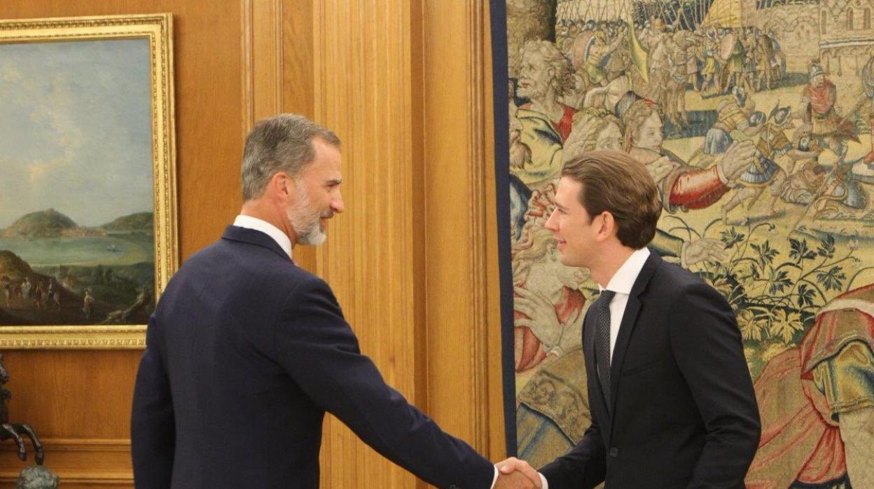 Don Felipe con el canciller de Austria, Sebastian Kurz, en el Palacio de La Zarzuela en septiembre de 2018