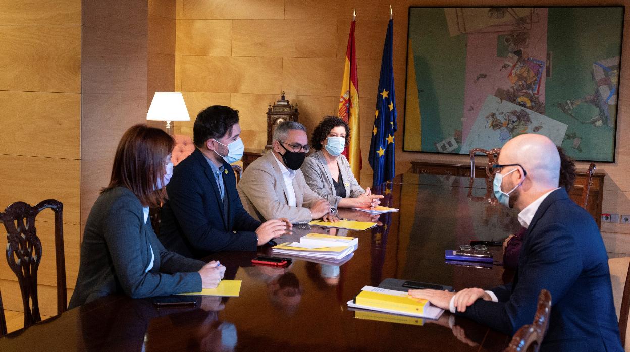 Reunión de ERC con la ministra de Hacienda y el secretario de Estado de Derechos Sociales