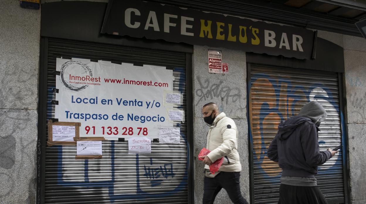 El bar Melo’s en la calle de Ave María de Lavapiés, cerrado