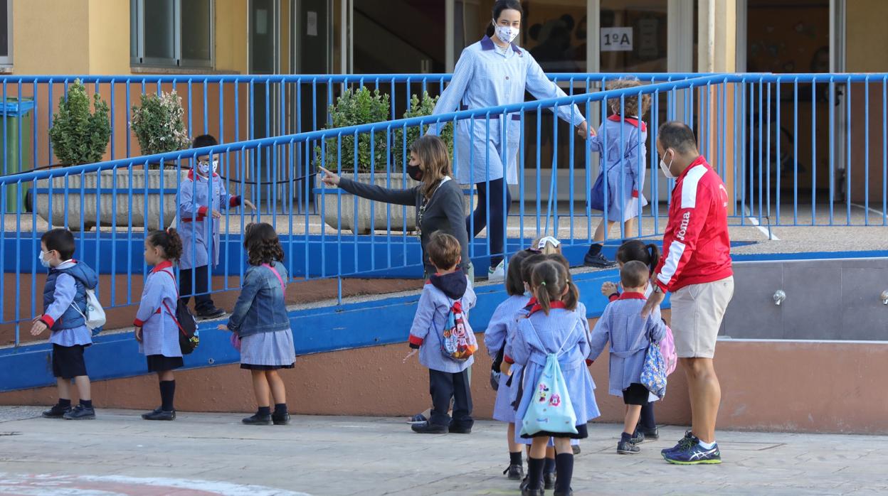 Vuelta al colegiio en un colegio concertado de Valladolid