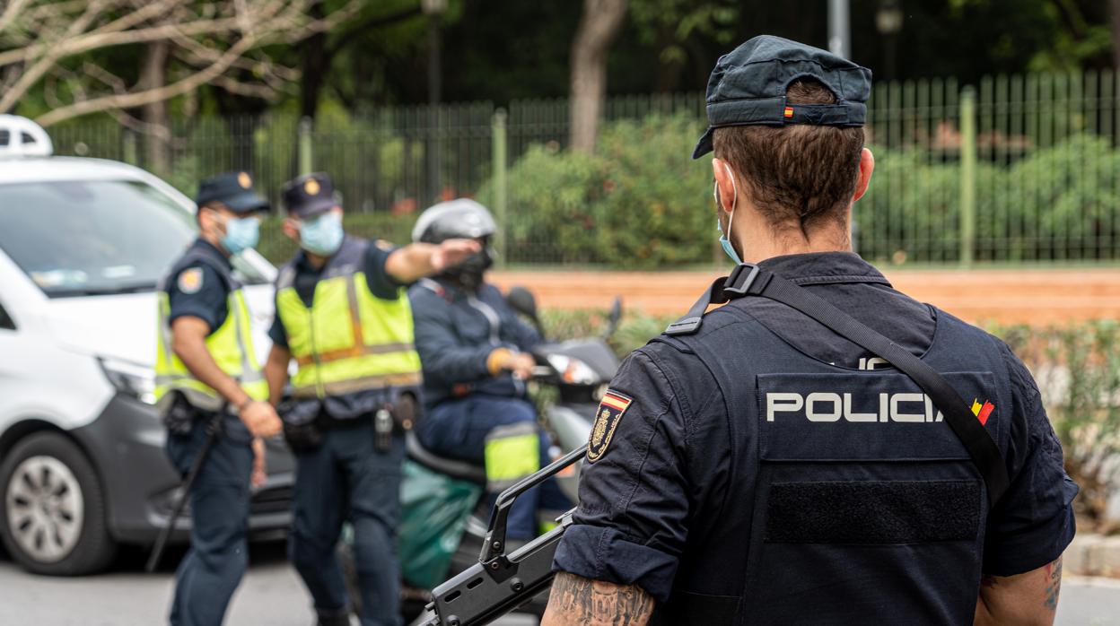 Agentes de la Policía Nacional