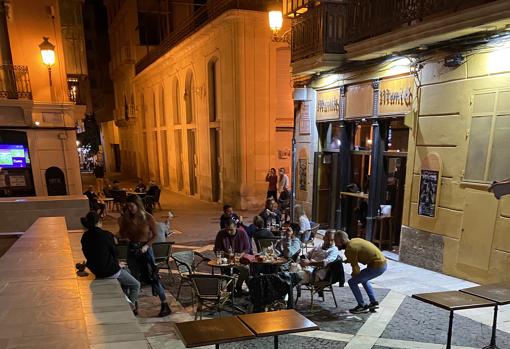 Imagen tomada en una terraza de la ciudad de Alicante