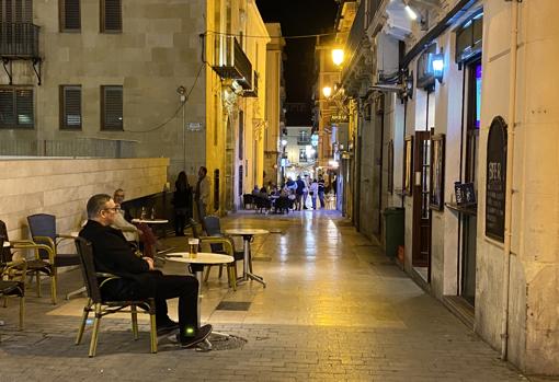 Imagen tomada este domingo en una terraza de Alicante