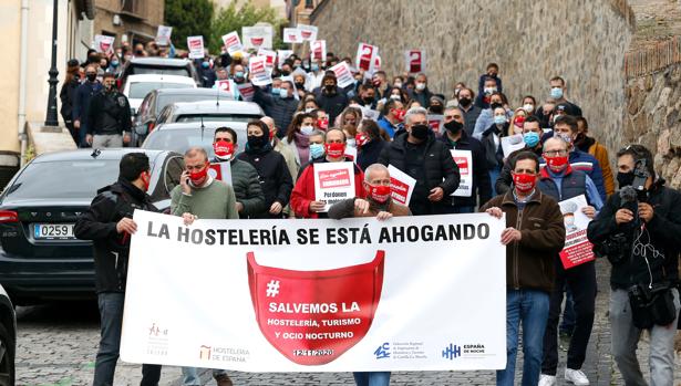 Cerca de mil hosteleros protestan en Toledo ante su «difícil situación»