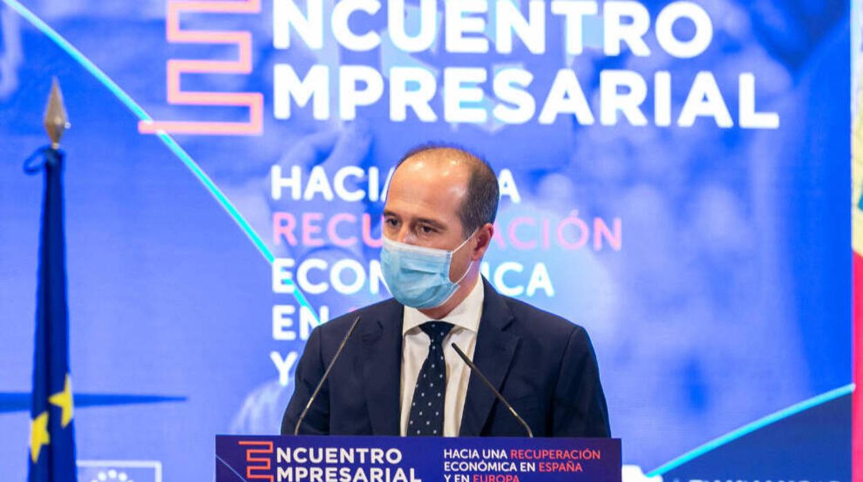 El alcalde de Guadalajara da negativo en el PCR pero seguirá en cuarentena