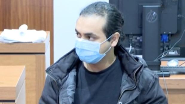 Condenado a 20 años de cárcel por matar a martillazos a un hombre tras citarse a través de una web gay