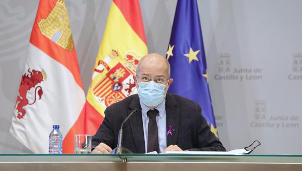 «Alguien debería plantearse pedir perdón a la Comunidad de Madrid» por sus críticas a su estrategia frente al Covid