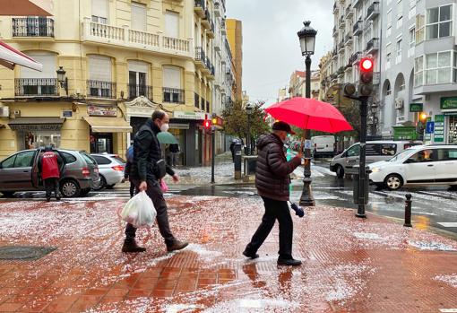 Imagen del episodio de lluvias registrado este viernes en Valencia