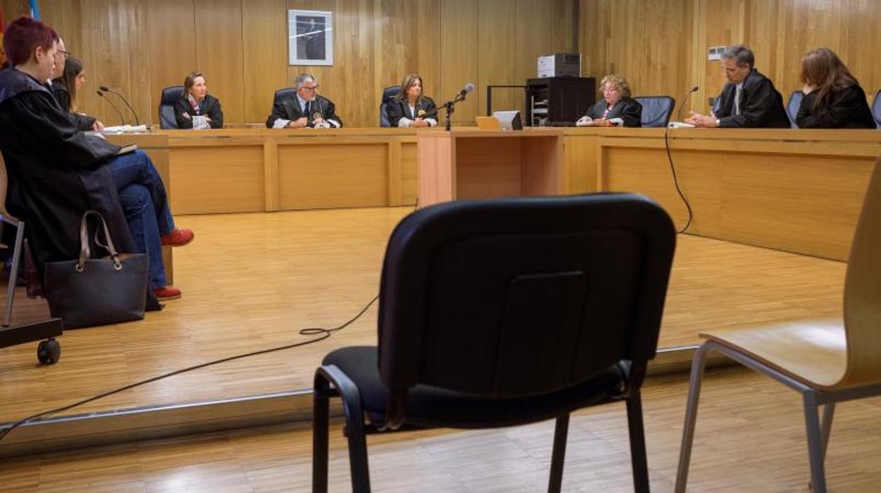 Sala de un tribunal gallego, en una imagen de archivo