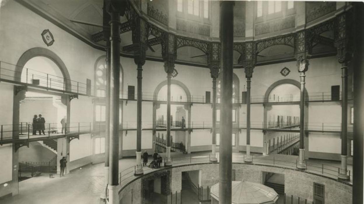 Interior de la cárcel Modelo, en 1931, en un reportaje gráfico de Josep Brangulí