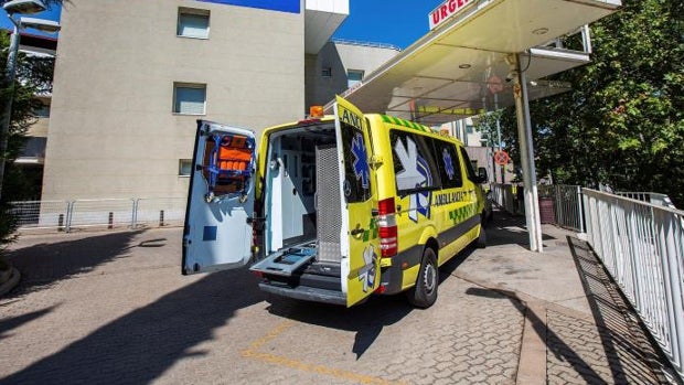 Otros dos presos, de Picassent y Málaga, se fugan de las ambulancias que los trasladaban al hospital