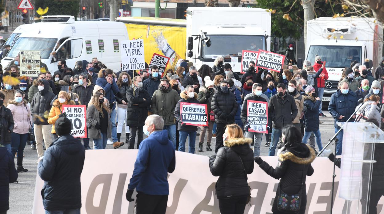 Manifestación en Burgos en contra de las medidas de la Junta